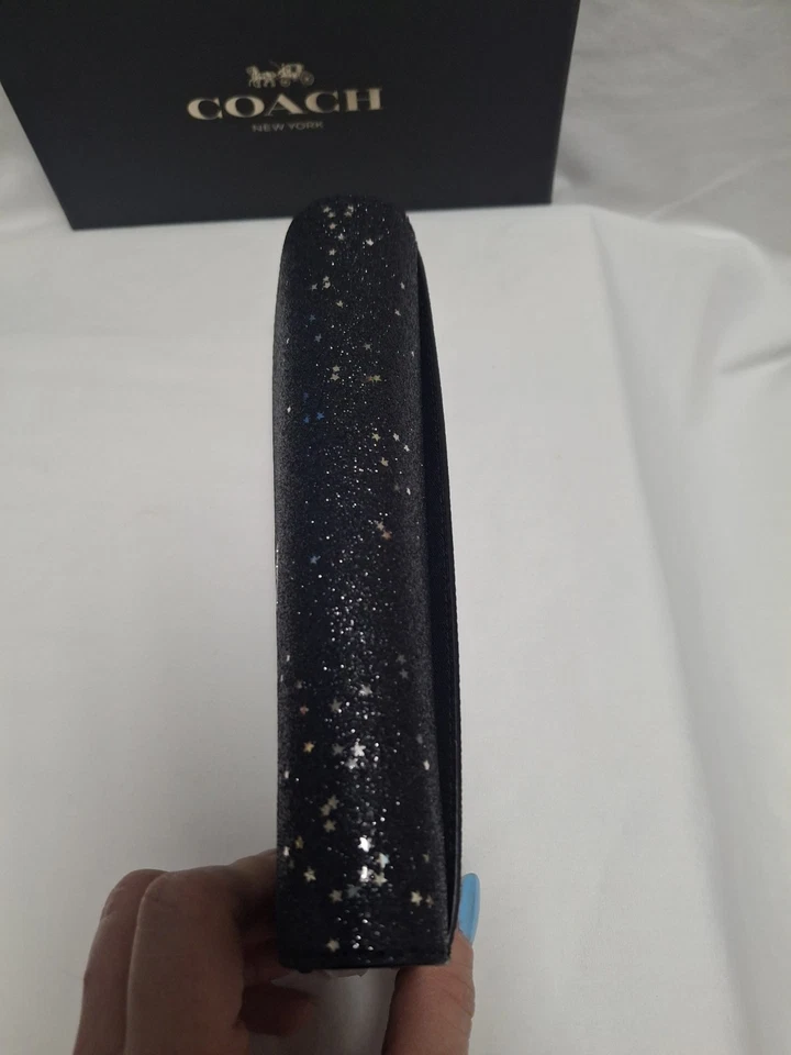 全新无标签 ~ Coach ~ Star 闪耀超薄信封钱包 ~ 黑色 ~ 皮革 ~ 大号 ~ F38692 ~ 全新带盒 — 第 4/4 张图片