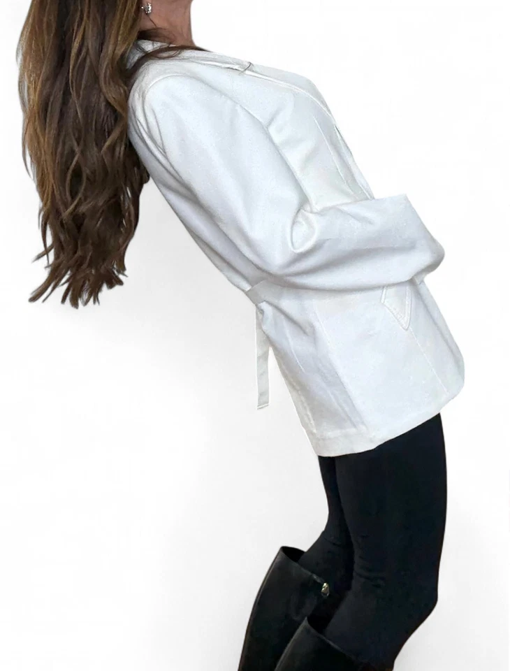 NUEVO CON ETIQUETAS DION LEE | TALLA US 0 | Chaqueta Blazer de Diseñador Blanca Cinch Back Gran Tamaño $890 Foto 4 de 4