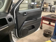 PATRIOT   2016 Front Door Trim Panel 324820