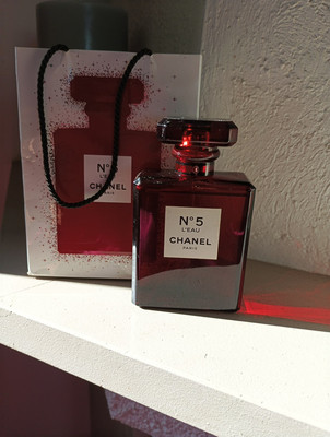 N 5 L eau De Chanel Rouge Édition Limitée rare et authentique