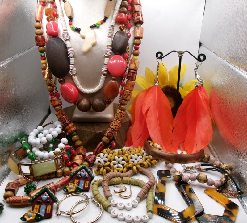 Vtg~Now Boho/Ethnic/Eclectic~Junk Jewelry Lot~GREAT FOR CRAFTS~REDESIGN~WEAR