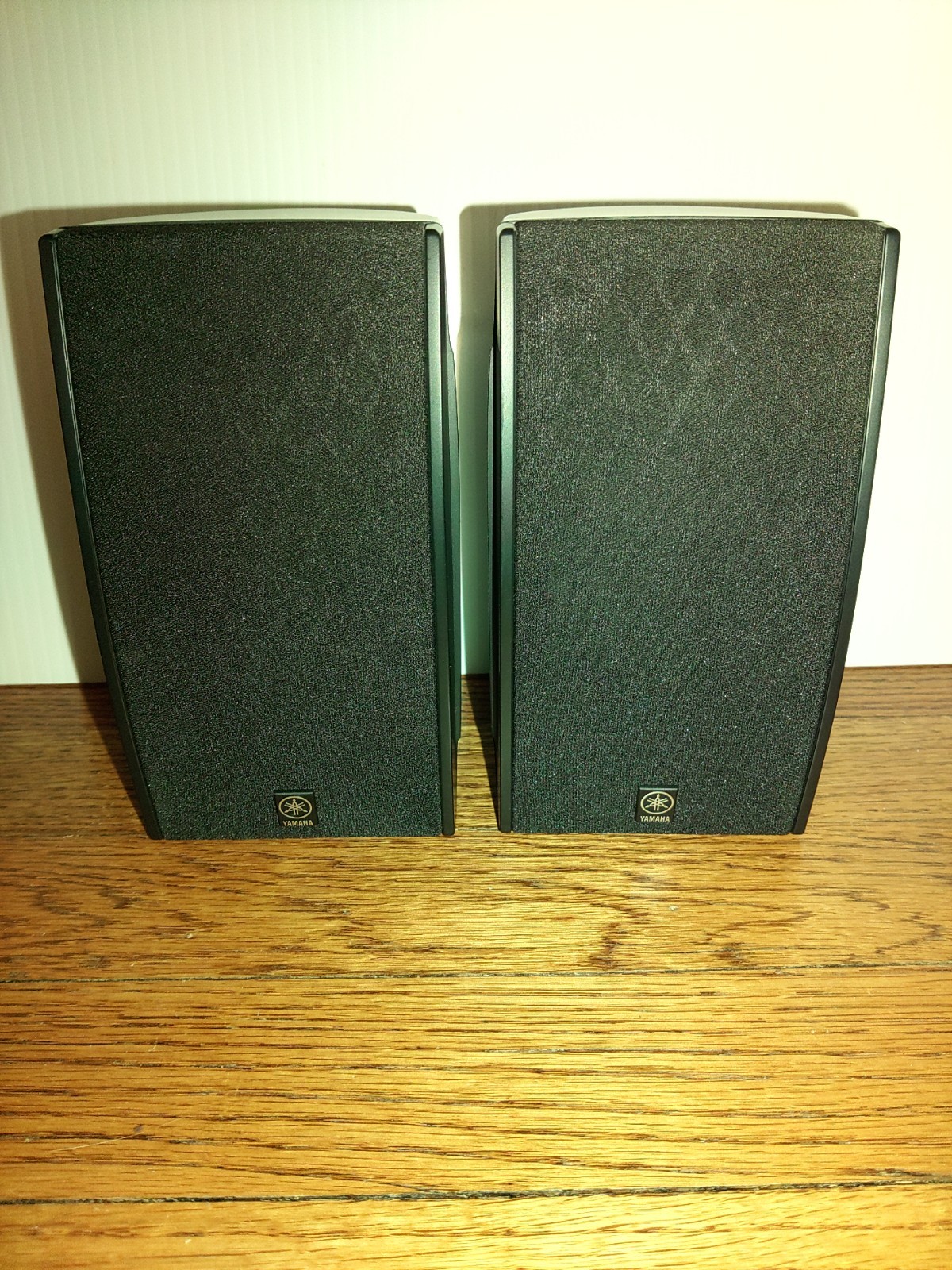YAMAHA Pair Bookshelf/Satellite Speakers NS-AP1405BLS Tested
