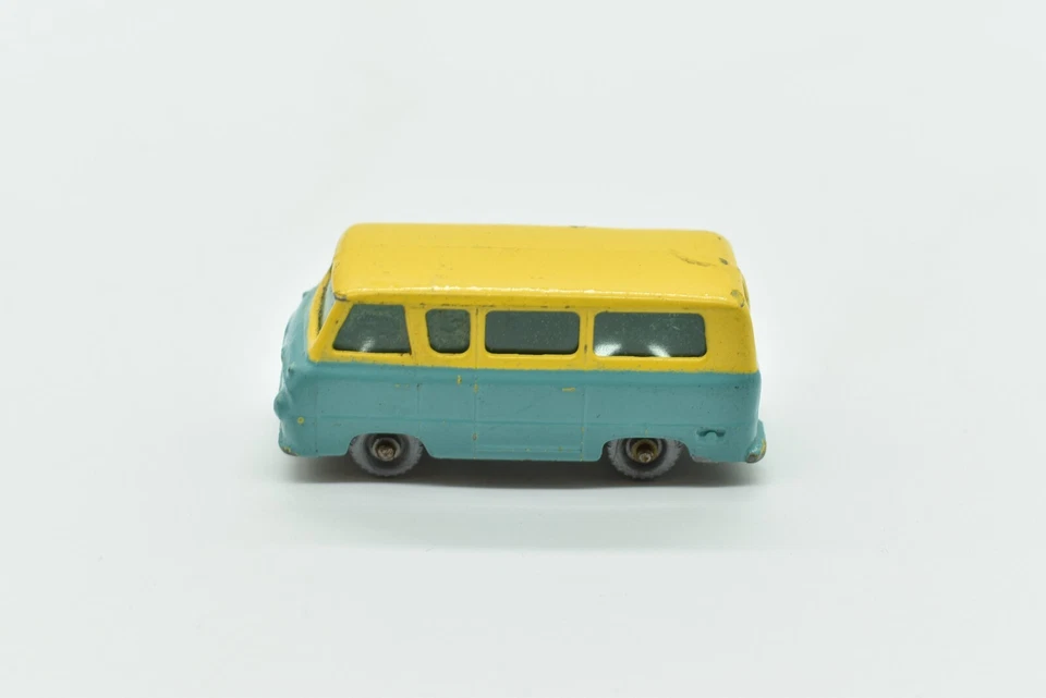 Lesney/Matchbox - No. 70 A, FORD THAMES ESTATE CAR, 1959, Clear Windows, SPW - Image 3 of 4
