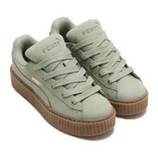 396813-02 Fenty Puma Creeper Phatty Nubuck Verde Niebla Puma Goma Dorada (Hombre)