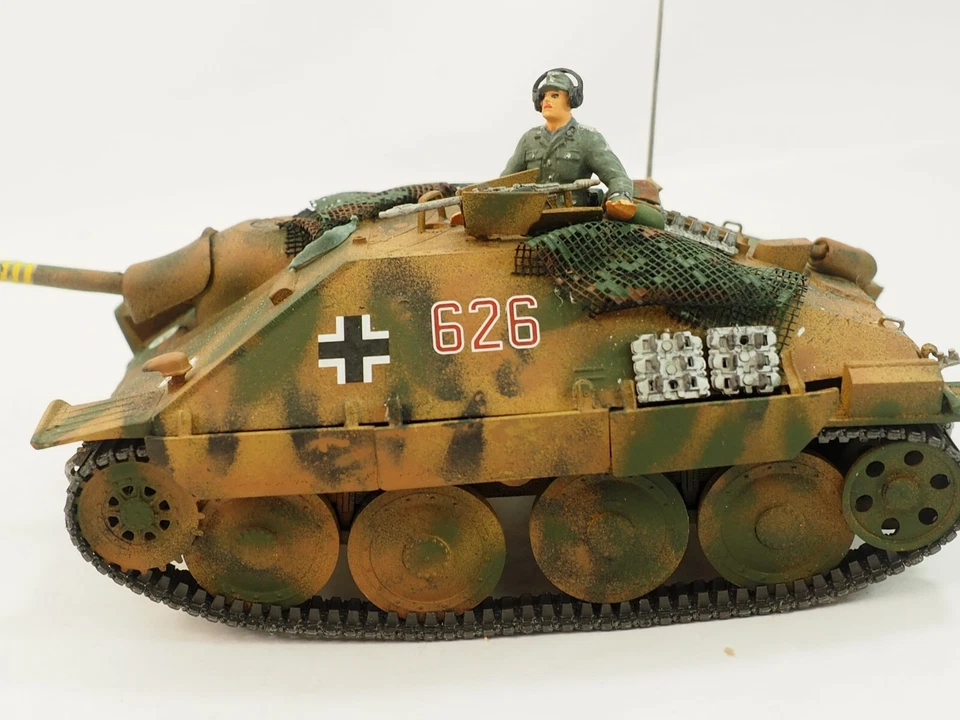Tanque de caza 38t Hetzer Sd.Kfz. Modelo PAK 39, 75mm lang 1:35 montado/pintado Foto 2 de 4