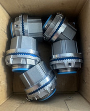 5 NEW Thomas & Betts H100GRSST - 1" T&B G/B Hub With Ground / Bonding Locknut