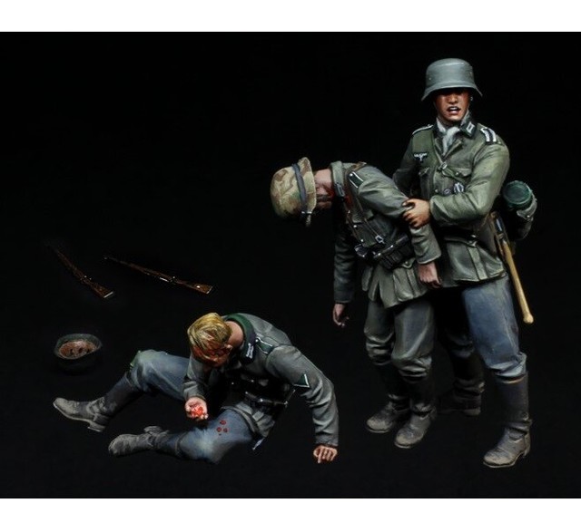 1/35 Resin Figures Model Kit Ww2 German Battle Wounded Soldiers (3