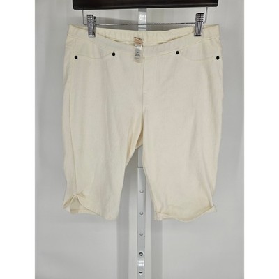 Hue Womens Sz M Bermuda Length Pull On Shorts Cream Color