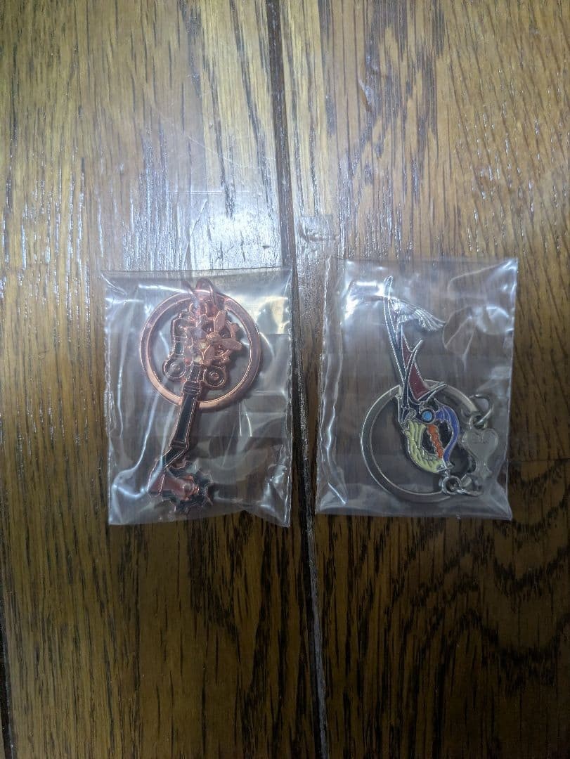 Kingdom Hearts 1st Lottery Key Blade Keychain Set of 2