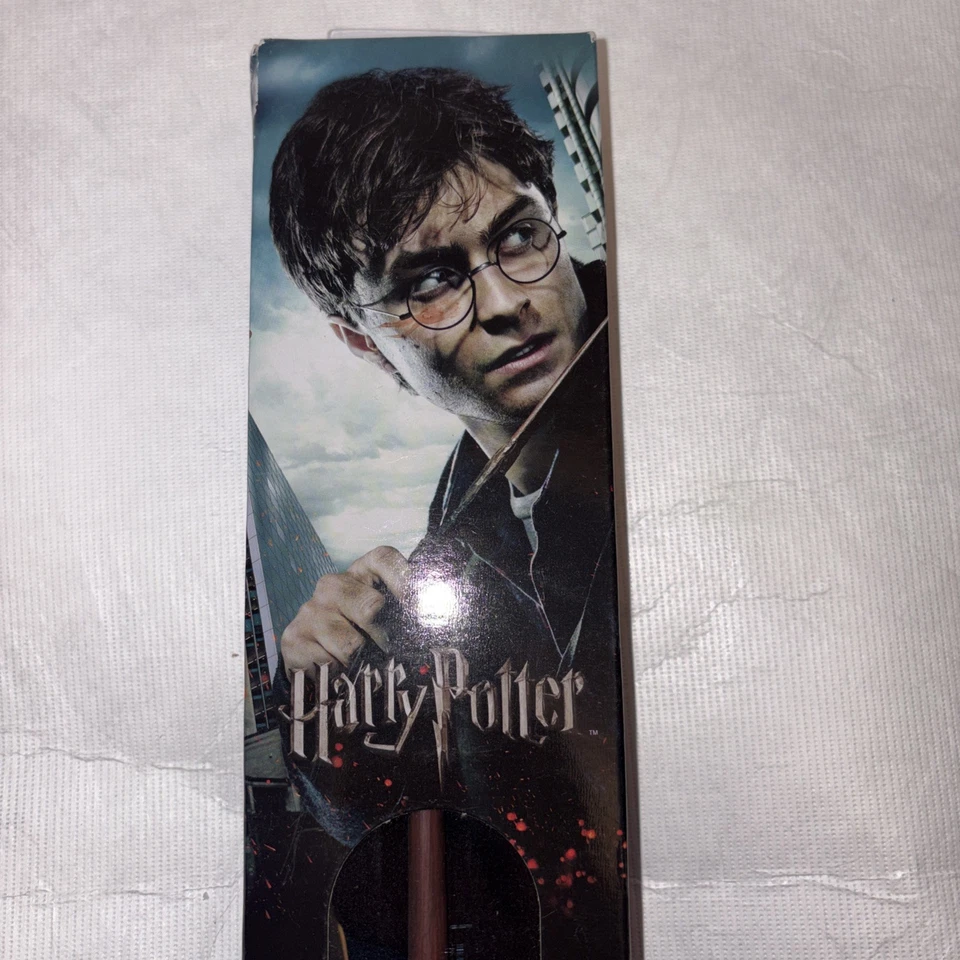 Harry Potter - Official Collector's Wand - The Elder Wand - by Noble Collection - Image 2 of 4