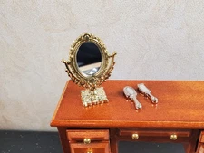 Dollhouse Vanity Make-Up Mirror with Comb and Small Mirror 1:12 Scale Miniature