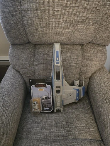 Star Wars Ahsoka New Republic E-Wing KE4-N4 Vintage Collection Vehicle Hasbro