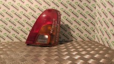 Feu arrière Daihatsu MOVE