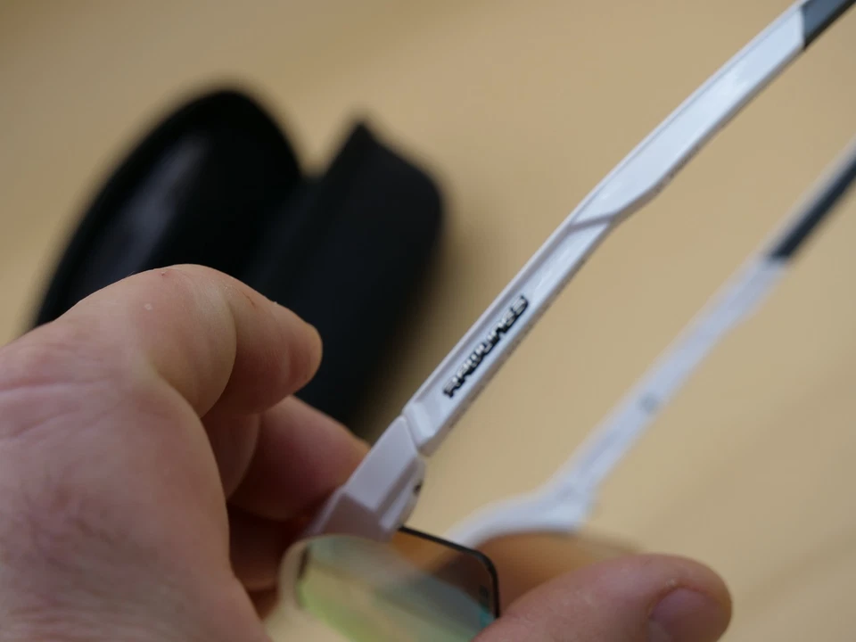 Солнцезащитные очки Rawlings Active Sport Wrap RY0722 23 ORN MIR CGR в белой оправе - Изображение 4 из 4