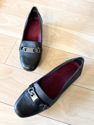 Munro Women Leather Loafers Size: 7W