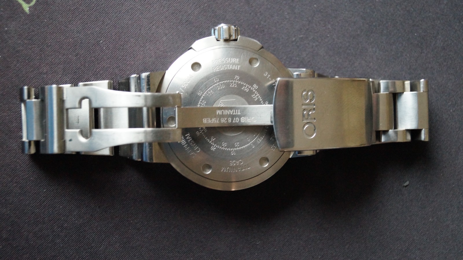 Oris Aquis Small Second Date Titanium Automatic 0… - image 9