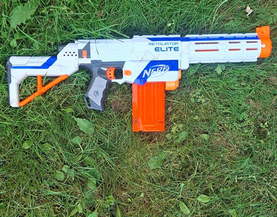 NERF N-Strike Elite Retaliator Dart Blaster White Blue Orange w Magazine