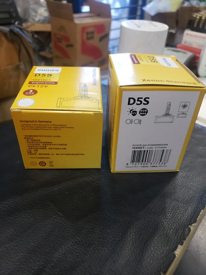 2 Philips HID/Xenon Bulb -12V / 25W- # 40722 / 12410C1 - Fits Audi / Dodge - Image 4 of 4
