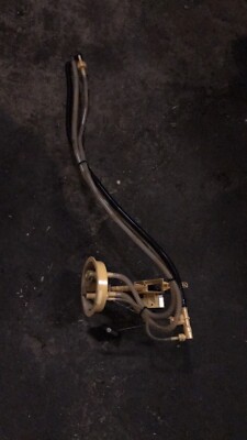 BMW 1 3 E81 E87 LCI E90 E91 Kraftstoffpumpe Dieselanzeige Spender 7190944