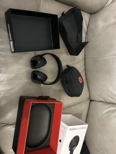 BEATS SOLO 3 wireless black headphones EXCELLENT DR DRE