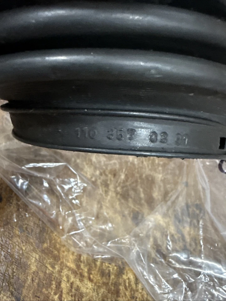 GENUINE MERCEDES 1103570391 Axle Boot (Split Boot) Mercedes-Benz 220S 280SE - Image 3 of 4