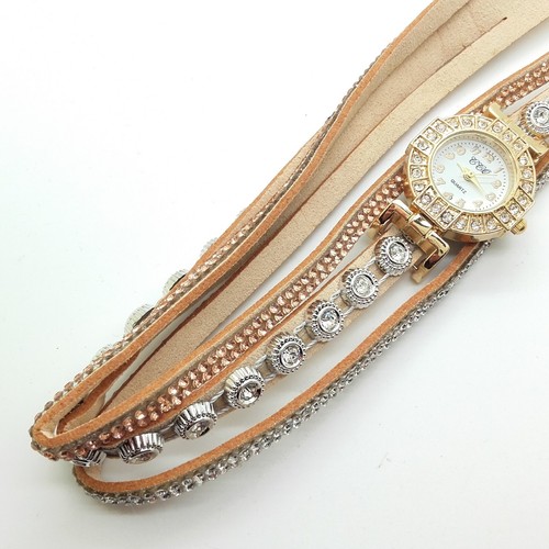 Damen Wickelband Armbanduhr Analog Quarz Uhr Römische Ziffern und Strass 300616 - Picture 2 of 4