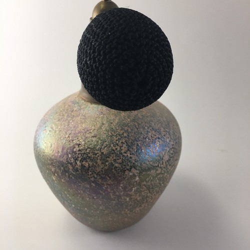 Vintage Speckled Iridescent Pink and Purple Glass Perfume Bottle with Atomizer - Picture 5 of 15
