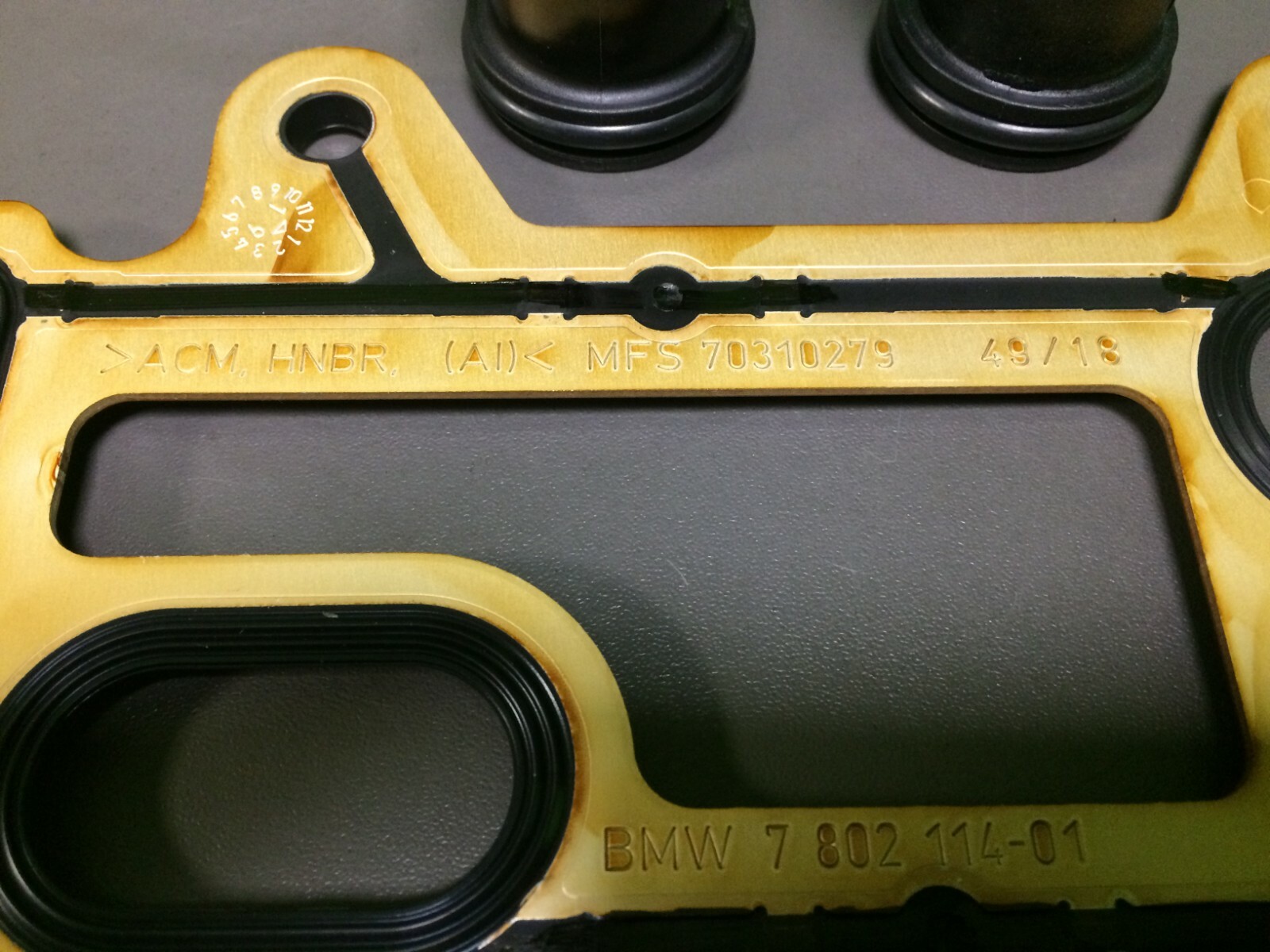 BMW OEM Oil Filter Housing Element Seal and pipe set BMW E90 E60 E61