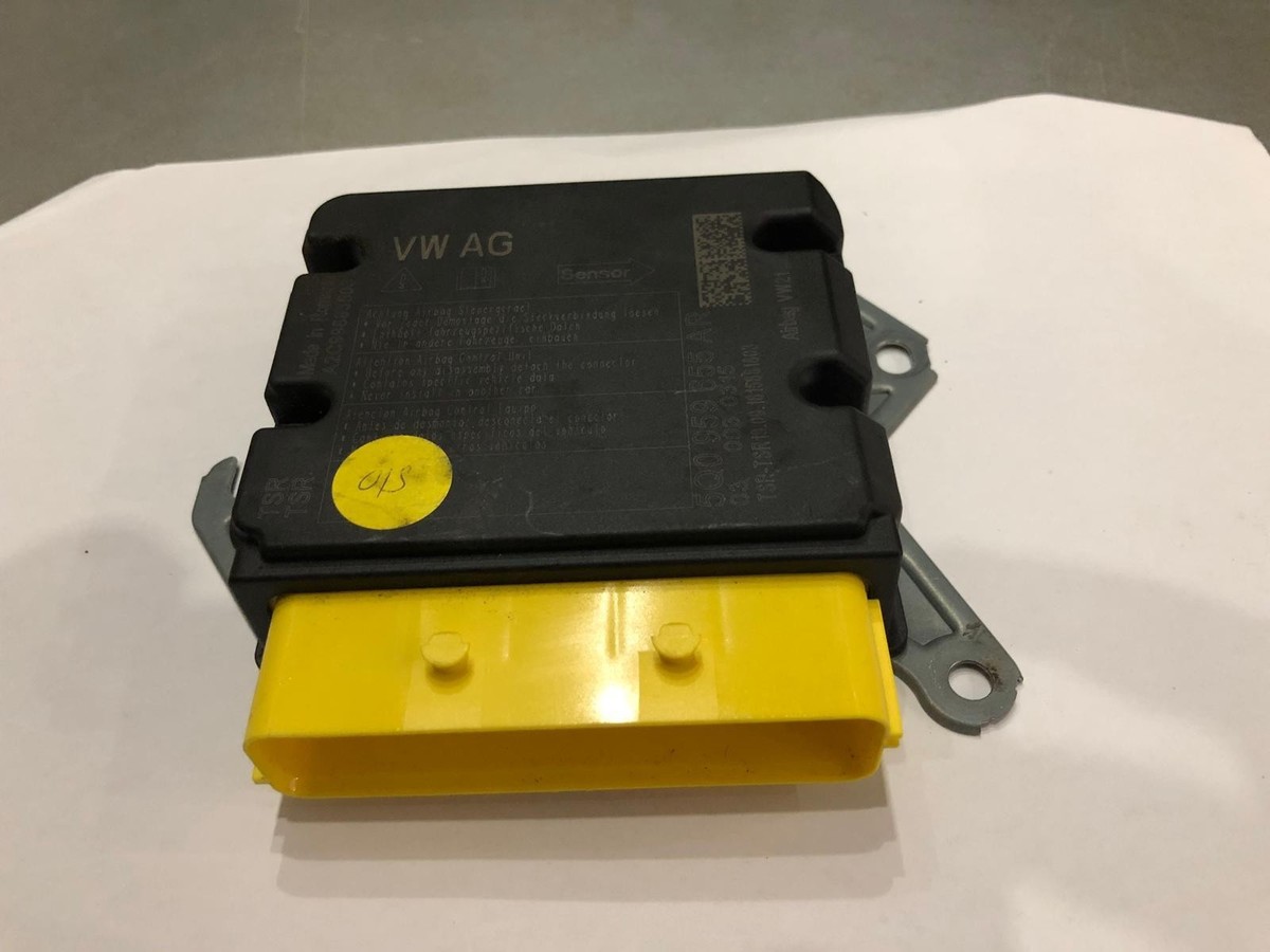VOLKSWAGEN GOLF MK7 HATCHBACK 2015-2017 AIR BAG MODULE 5Q0959655AR 