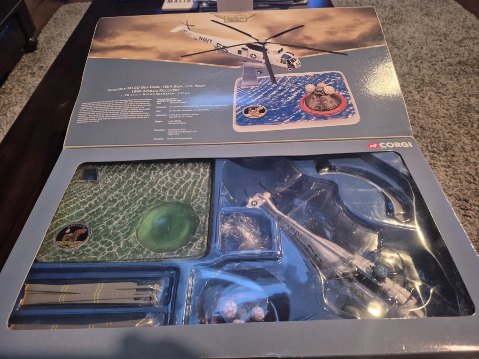 Corgi AA33402 Sikorsky Sea King Helicopter 1969 Apollo 11 Recovery NASA - Image 3 of 4