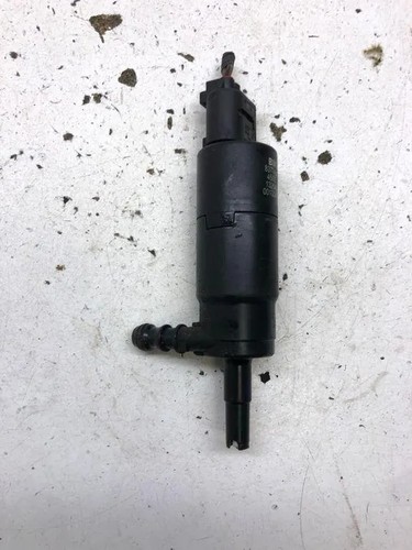 BMW 1 E81 Scheinwerferwaschmotor 8377430 2.00 Diesel 2007 33818301