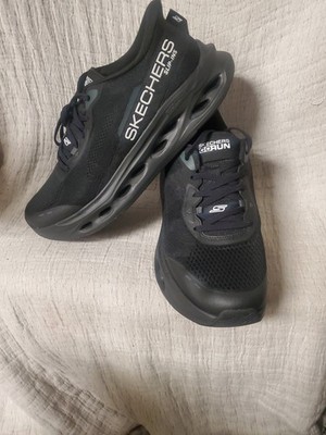 SKECHERS MAX Cushion  Go Run Slip Ins Men 11.5  Black/ Black Hands  Free