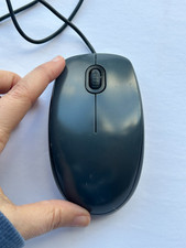 Logitech M100 Wired USB Optical Mouse Black G...