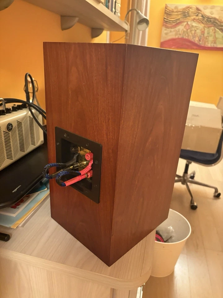 Castle York HiFi Speakers - Immagine 2 di 4