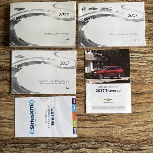 2017 Chevrolet Chevy Traverse Owners Manual 12709153