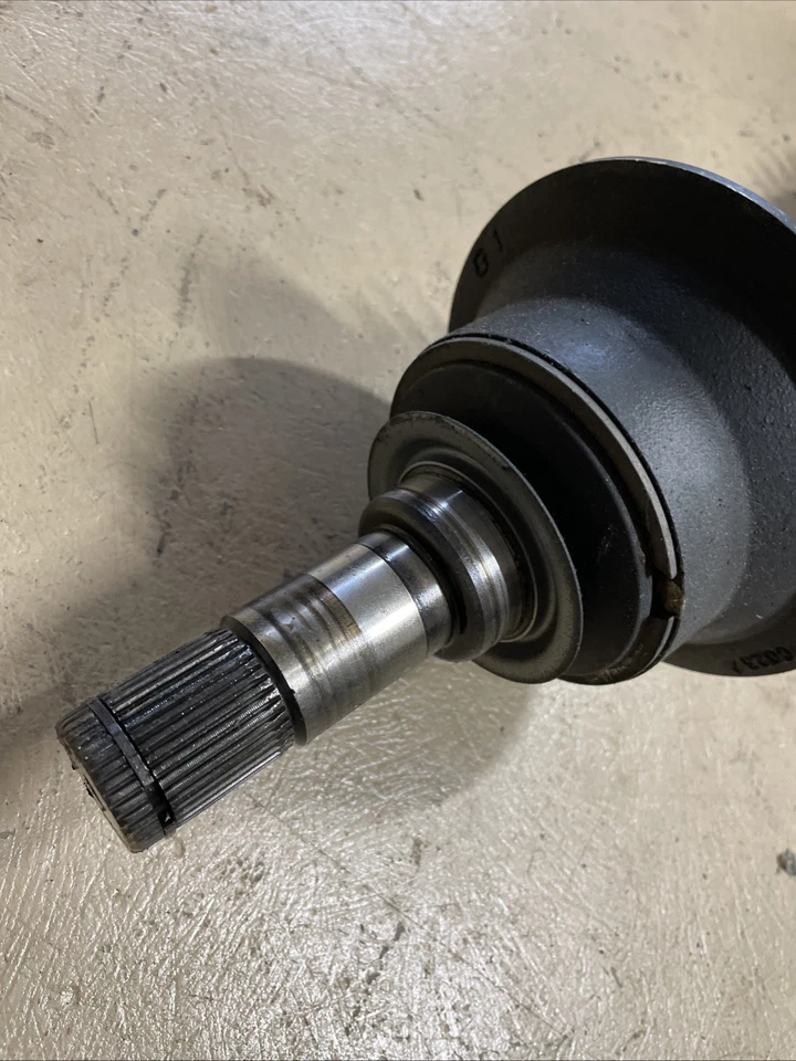 2013 - 2016 梅赛德斯奔驰 X166 GL450 左前驱动侧轴轴原始设备制造商 — 第 3/4 张图片