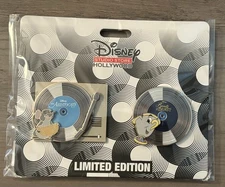 DSSH Vinyl Series Starter Pin Set LE 400 Destination D23 Exclusive