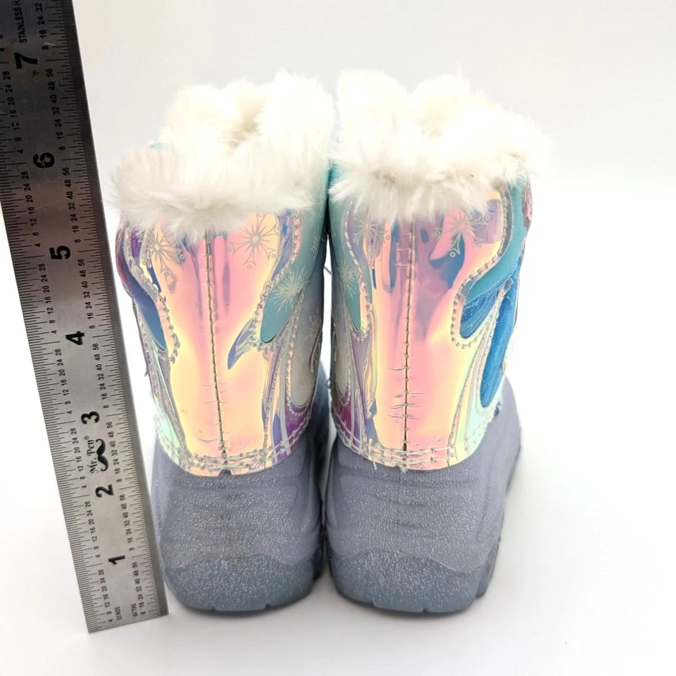 Botas de invierno de piel sintética Anna & Elsa Frozen 2 de Disney para niñas pequeñas talla US5D EU20 Foto 4 de 4