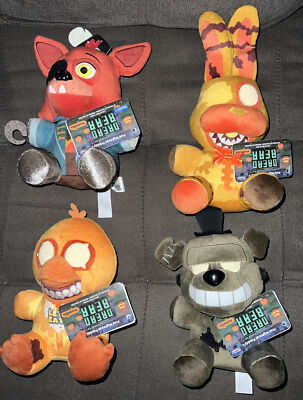 Funko:Five Nights at Freddys Help Wanted:Curse of Dreadbear Lot Of 4 Plushies