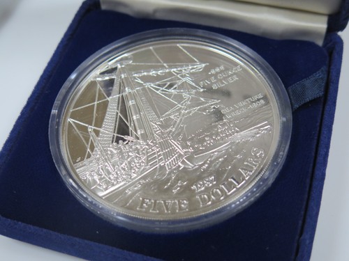 1987 BERMUDA SEA VENTURE WRECK PROOF 5 OZ .999 SILVER in CASE COA - 5 OZ SILVER