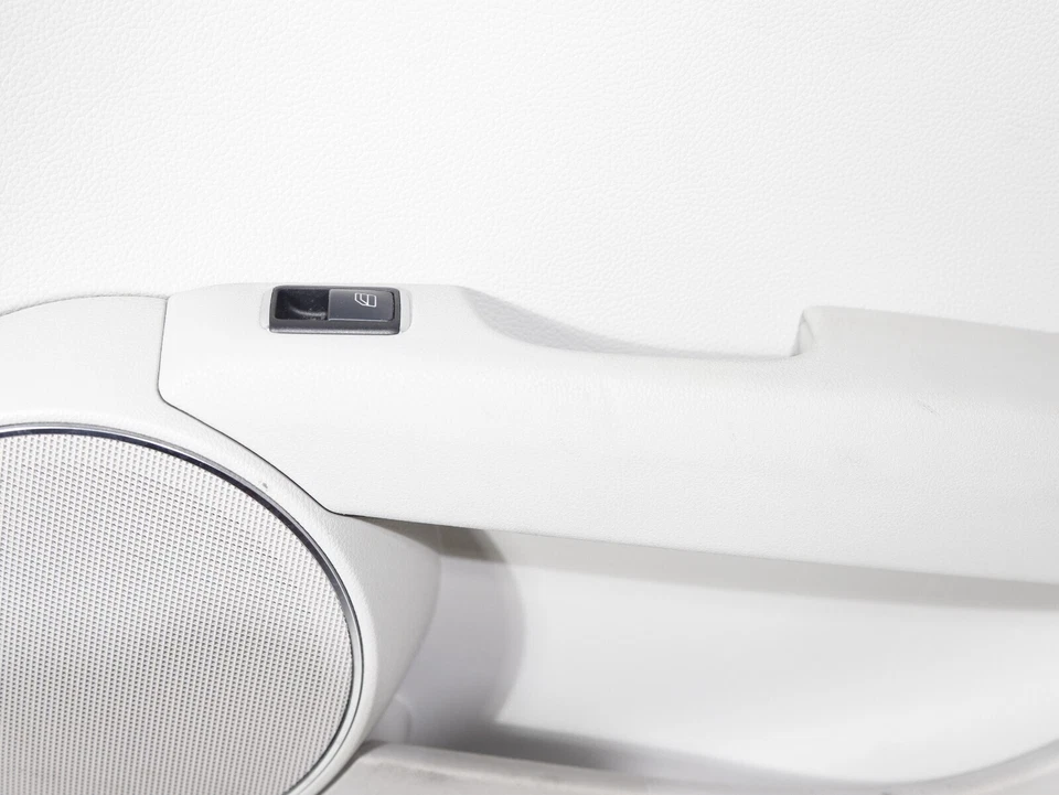 Panel de puerta interior trasero derecho Mercedes Benz C300 2008-2014 OEM 🚗 80 k Foto 4 de 4