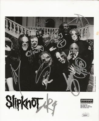 Slipknot のサイン入りポスター Slipknot REAL SIGNED Promo Photo JSA LOA Autographed by 9 Taylor