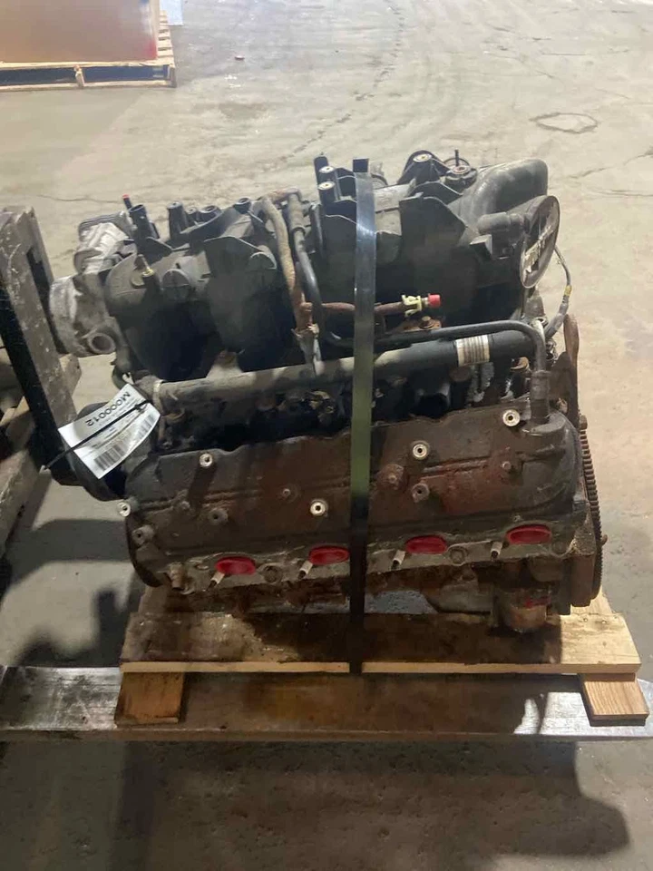 Used Engine Complete Assembly fits: 2004 Chevrolet Silverado 2500 pickup classic Foto 3 de 4