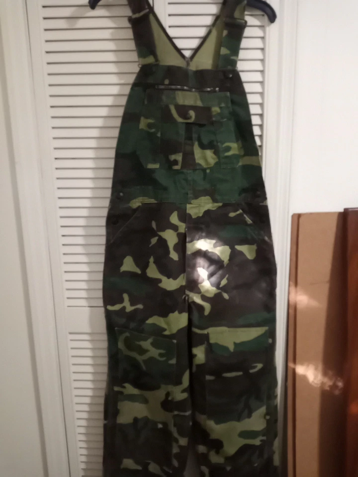 Mono con tirantes Liberty vintage verde ejército camuflaje doble rodilla carpintero para hombre 34x30 Foto 2 de 4