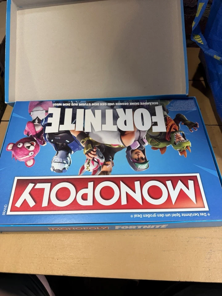 Hasbro Monopoly Fortnite Brettspiel - Bild 2 von 4