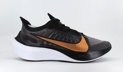 Nike Zoom Gravity Laufschuhe UK 4 schwarz burgund Team rot kupfer BQ3203-004