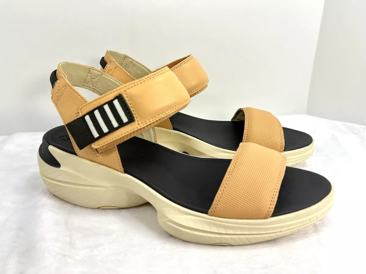 Sorel Explorer Blitz Stride Sandals Faded Spark Glove Yellow Womens Size 10.5