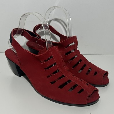 MUNRO Abby Slingback Sandals Shoes Red Nubuck Heels Open Toe Solid Womens 10.5M
