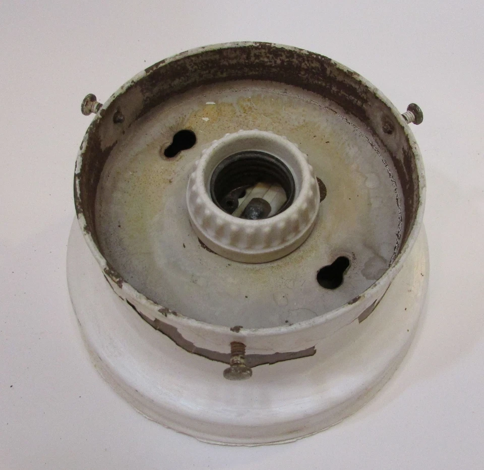 Lámpara de techo pequeña redonda blanca de vidrio esmerilado de 7" antigua para escuela globo Foto 4 de 4