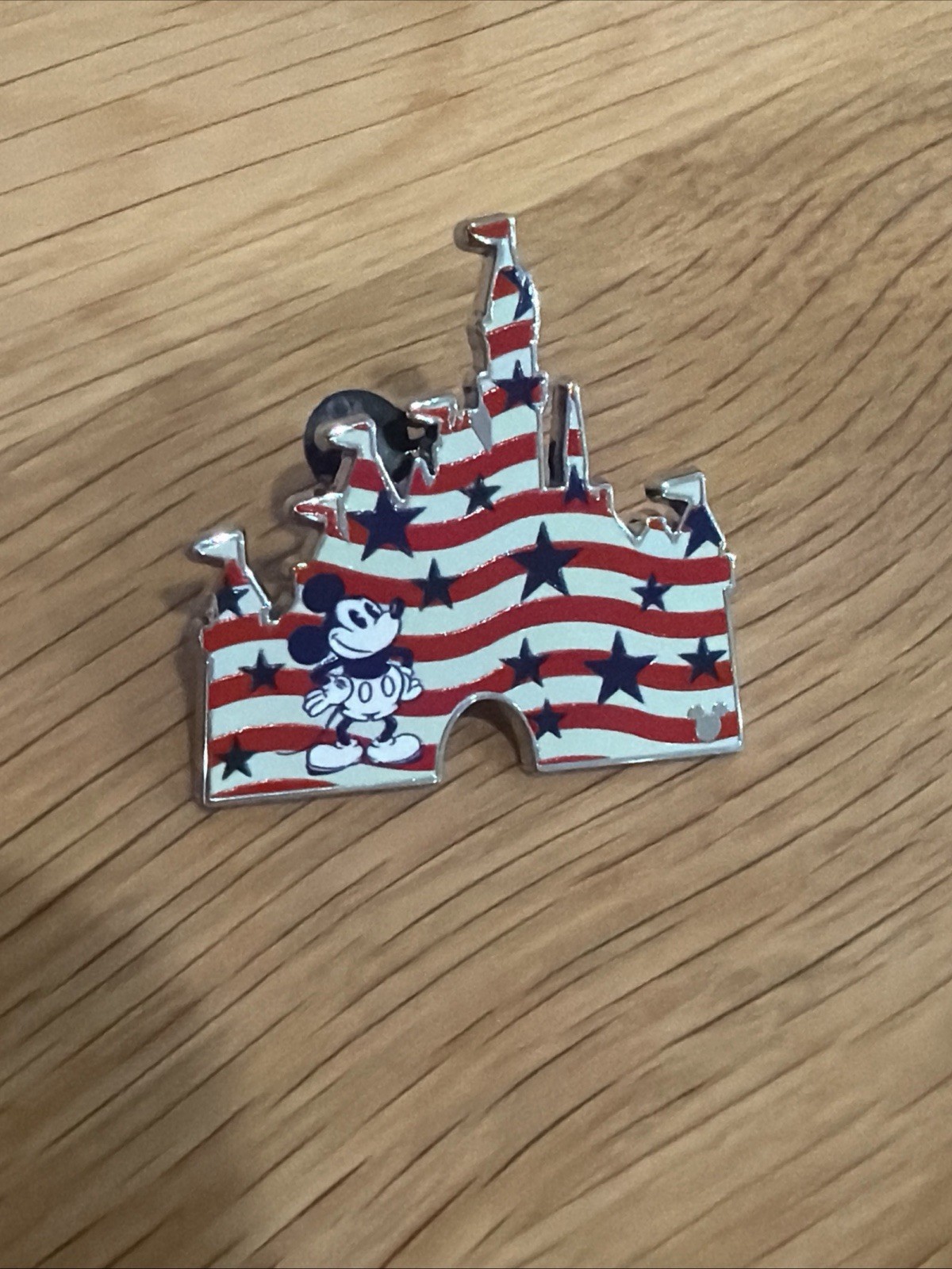 Disney Castle American Flag Hidden Mickey Disney Pin Patriotic Disneyland 2025